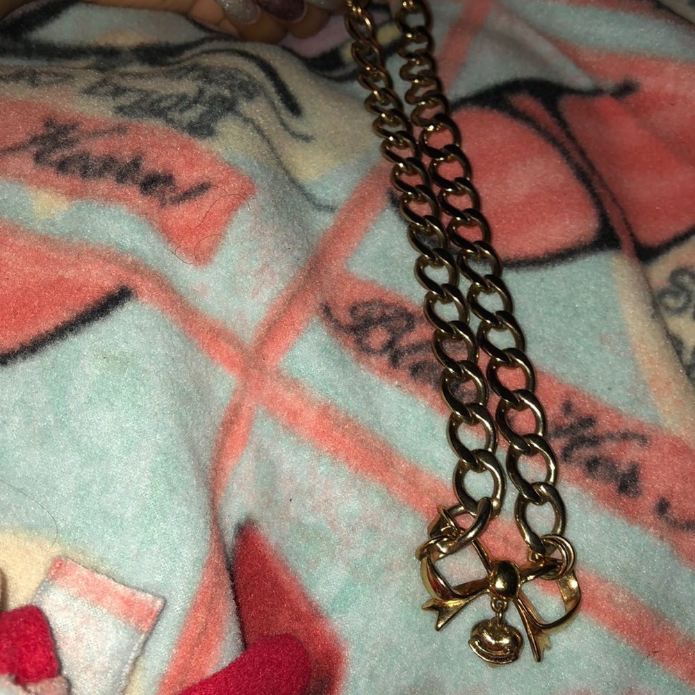 Gold juicy couture necklace